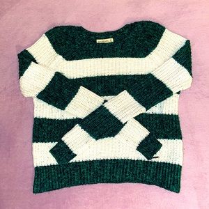Abercrombie & Fitch Women’s Green and White Striped Sweater Size XS